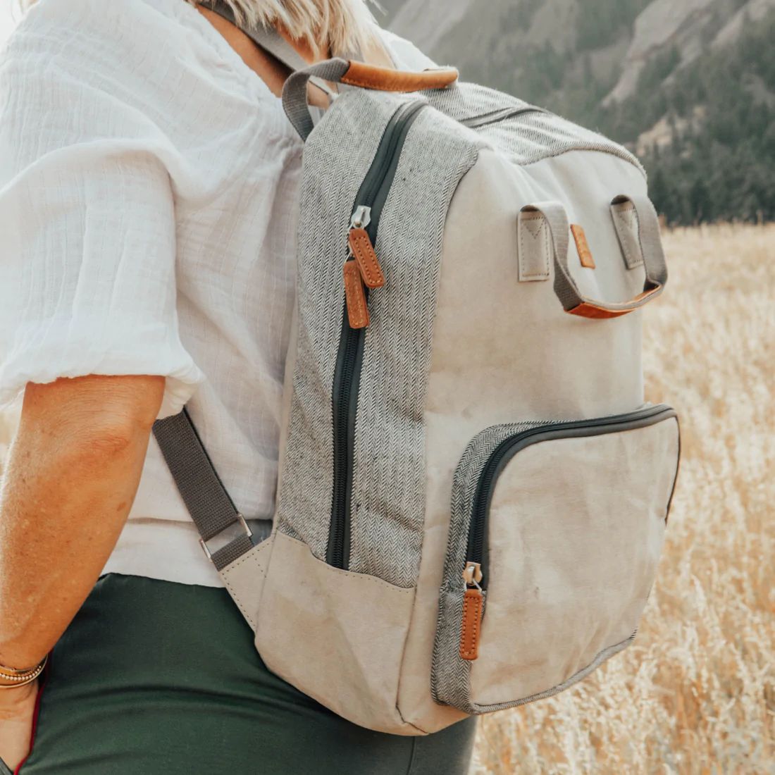 Out Of The Woods Backpack Sac à Dos από πλενόμενο χαρτί